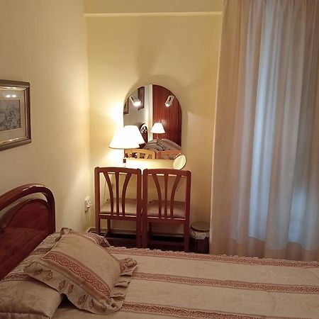 Habitacion Matrimonial Centro Ciudad Oviedo Exteriér fotografie